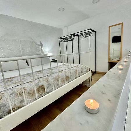 Apartamento La Casa Di Elisa Nápoles Exterior foto
